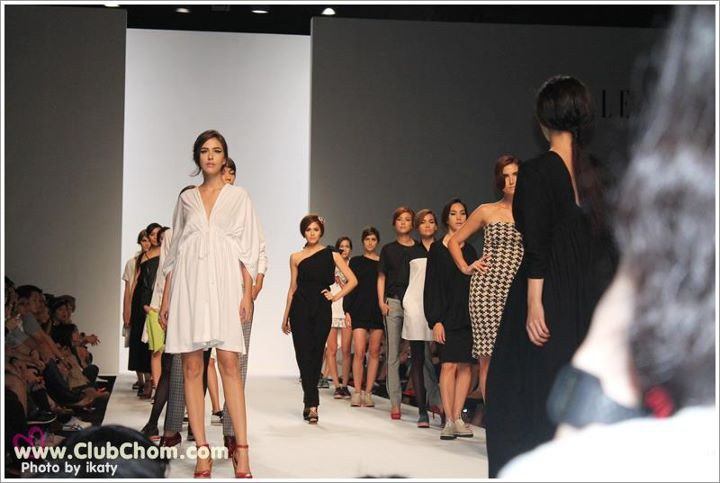ชมพู่ อารยา Bangkok Elle Fashion Week 2011