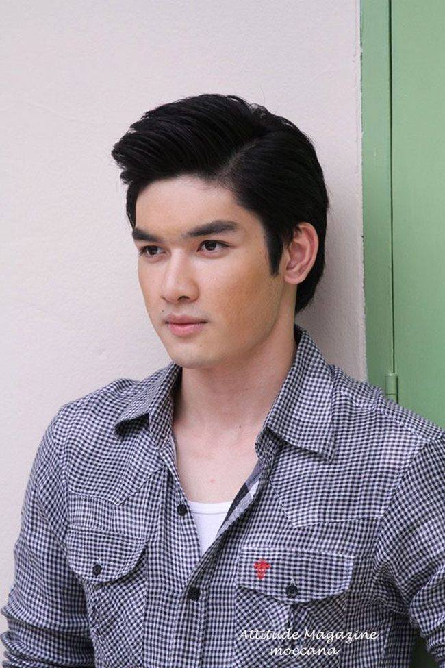 สิงโต-อาร์-ตูมตาม @ ATTITUDE no. 8 October 2011