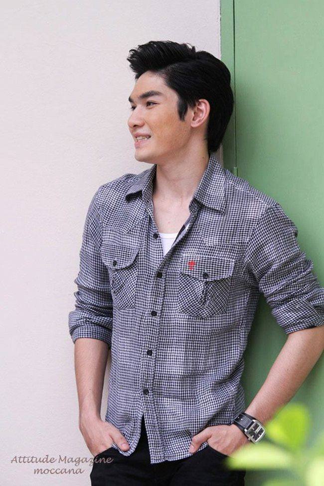 สิงโต-อาร์-ตูมตาม @ ATTITUDE no. 8 October 2011