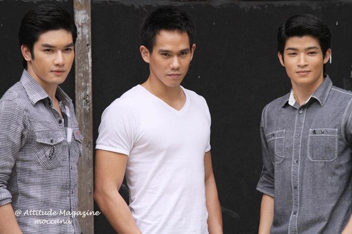 สิงโต-อาร์-ตูมตาม @ ATTITUDE no. 8 October 2011