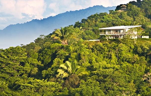 Eco Friendly Beach House in Costa Rica
