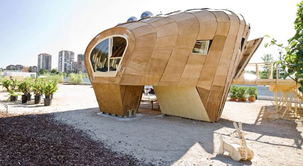 นี่ดิ เจ๋งจริง!Energy Producing Homes &ndash; House by IAAC, Fab Lab House