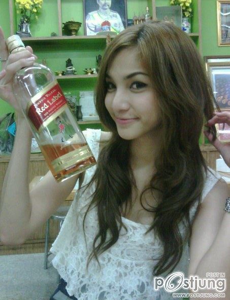 พี่บิว หรือ พี่แบงค์นั้นเองค่ะ