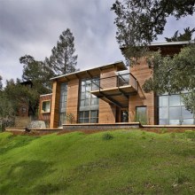 Modern Timber Architecture – San Francisco Retreat by Quezada Architecture