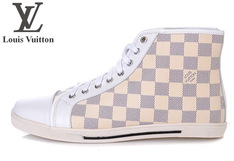 LV louis vuitton แบรนด์ดังที่ไม่ตกค่ะ