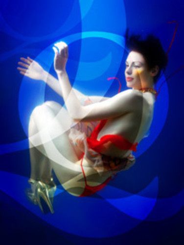 ไฮแฟชั่น ภูติใต้น้ำ เควนช์