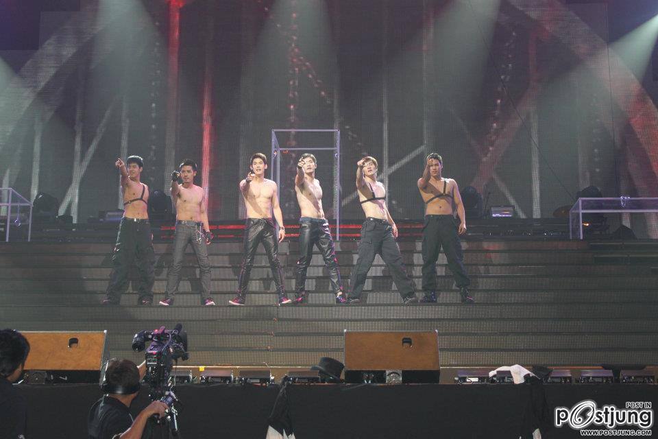 ซุปตาร์ โชว์ๆ