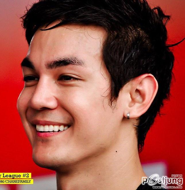 เหงื่อดาราคริคริ