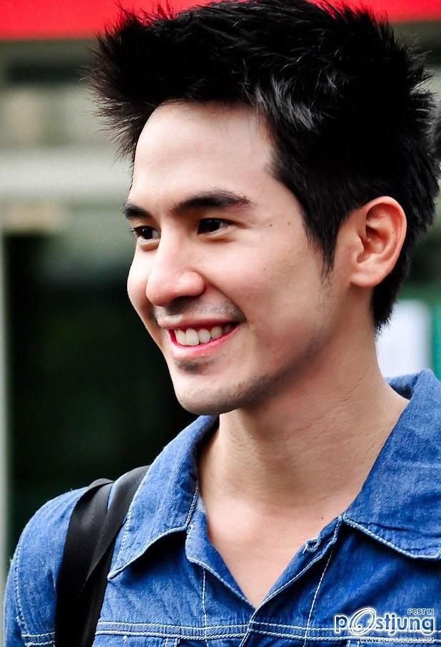 เหงื่อดาราคริคริ