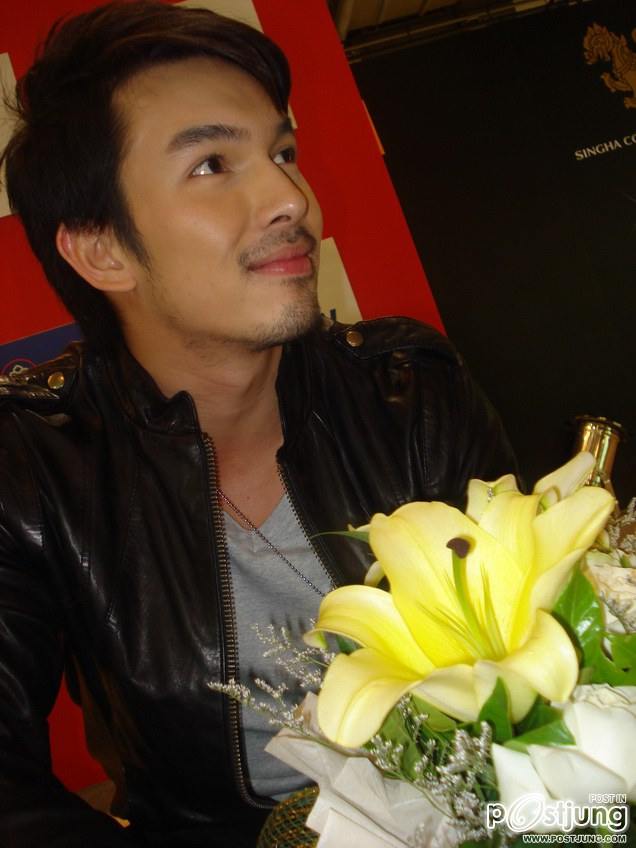 โฬม+อั้ม ใคร...กว่ากัน