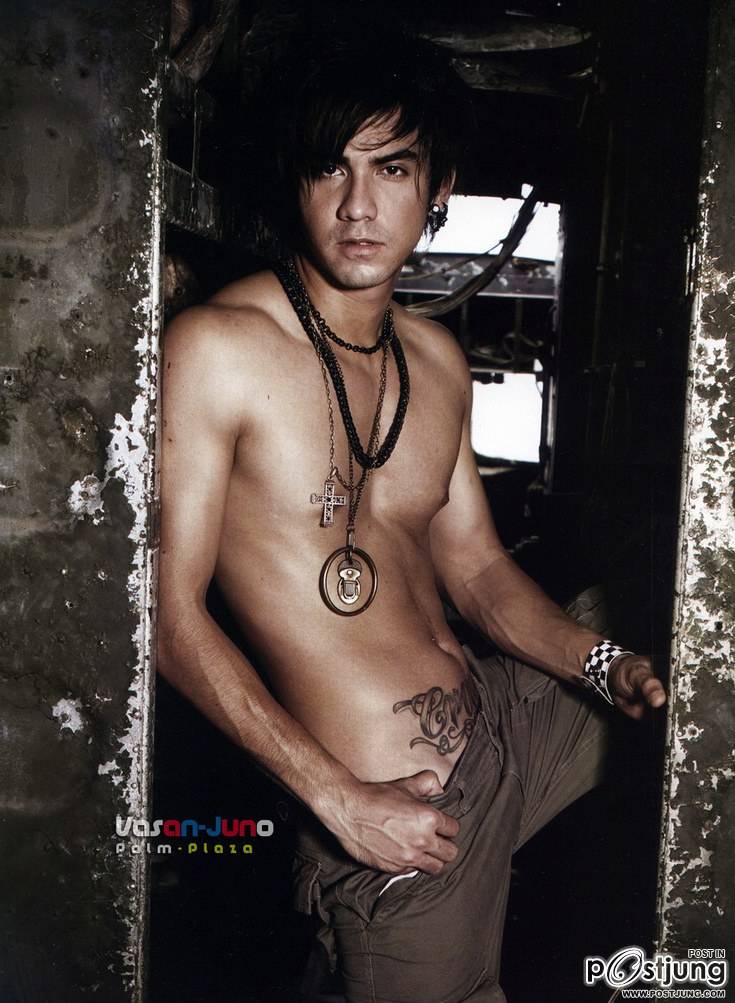 แอนดรูว์หล่อเข้ม