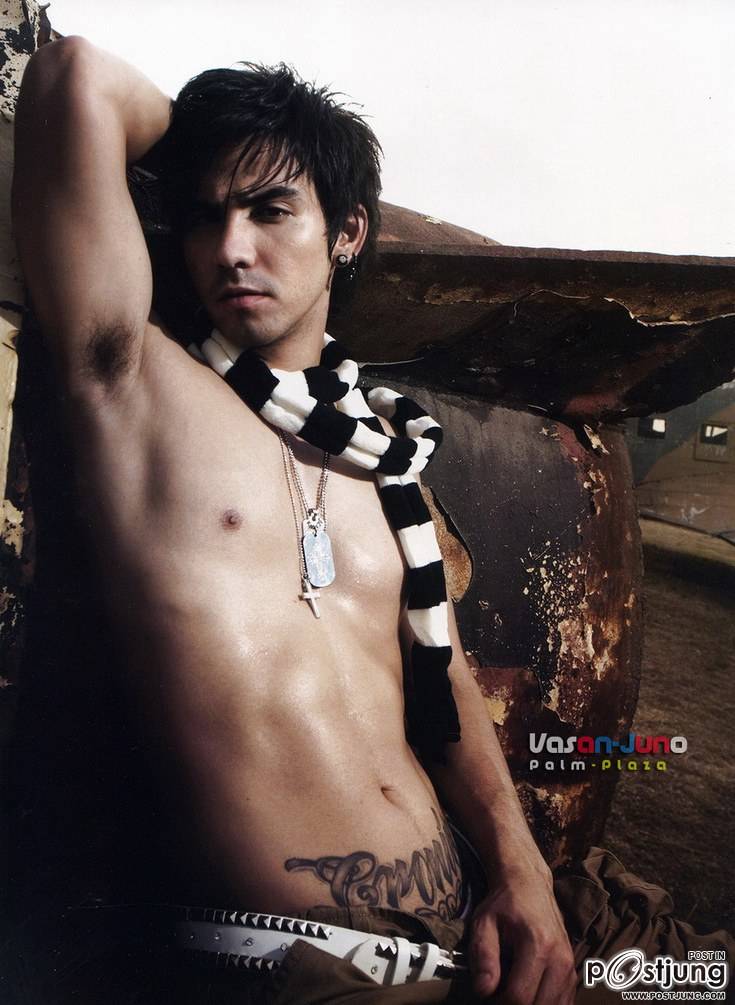 แอนดรูว์หล่อเข้ม