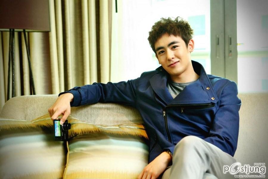 Exclusive Shots of Nichkhun and Samsung Multiview