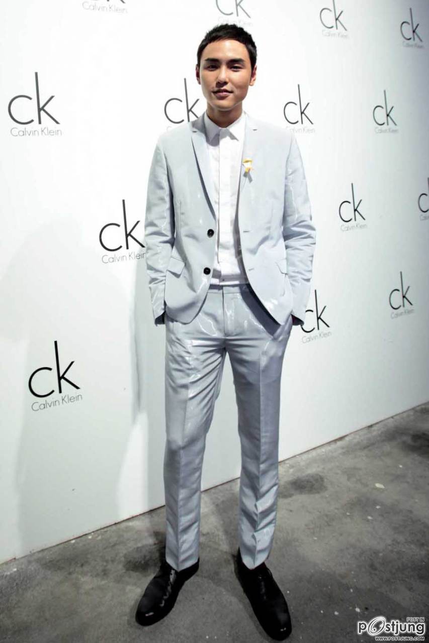 อีธาน หล่อน่ารักเป้าบึ้มมม