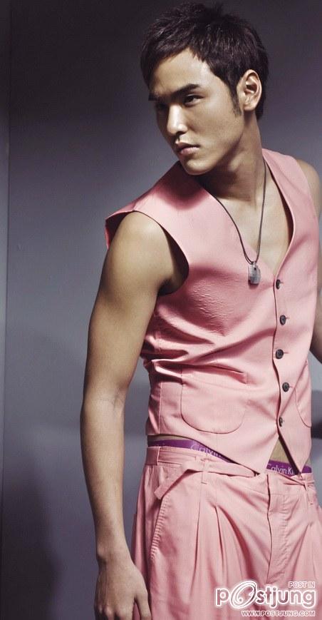 อีธาน หล่อน่ารักเป้าบึ้มมม