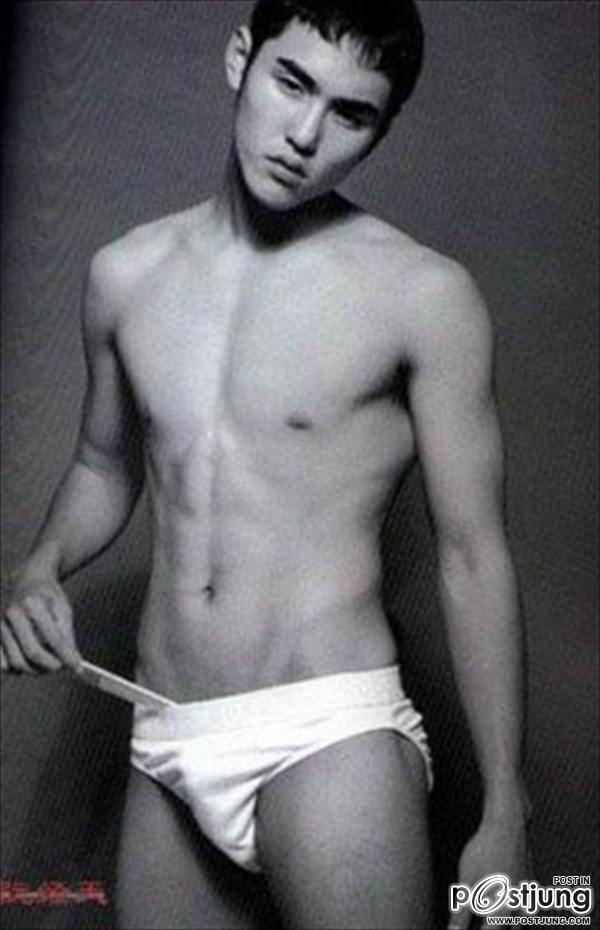 อีธาน หล่อน่ารักเป้าบึ้มมม