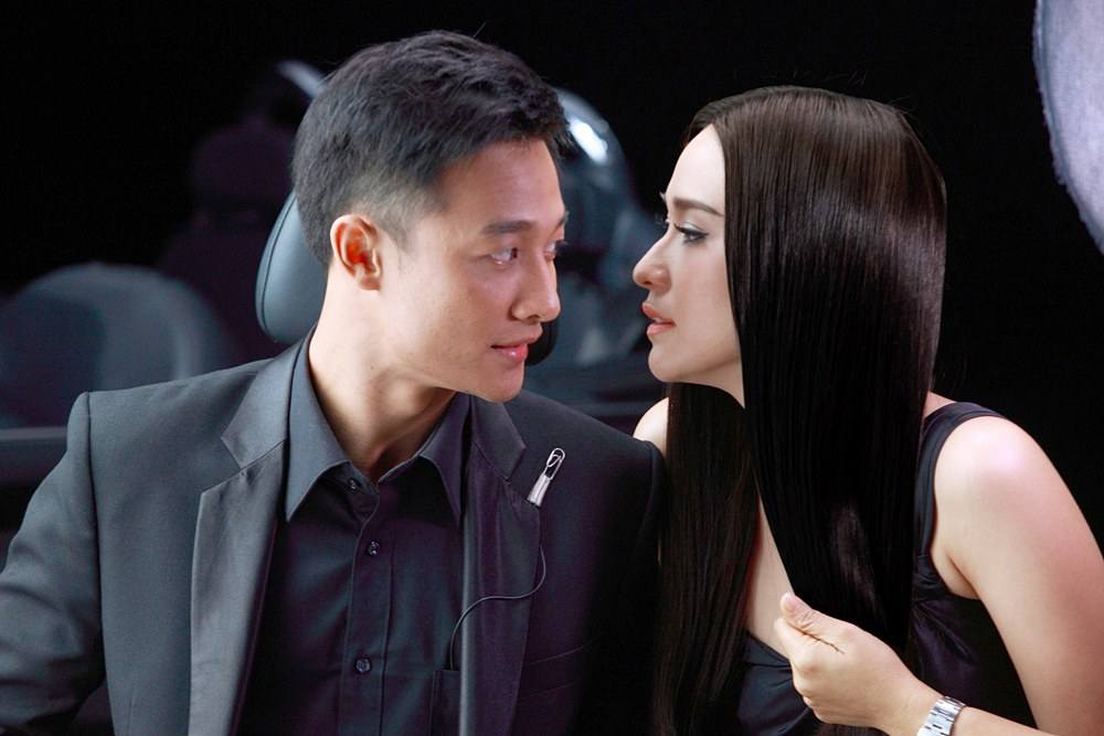 พลอย เฌอมาลย์ และเอ็ม อนาวิน เบื้องหลังโฆษณาเคลียร์