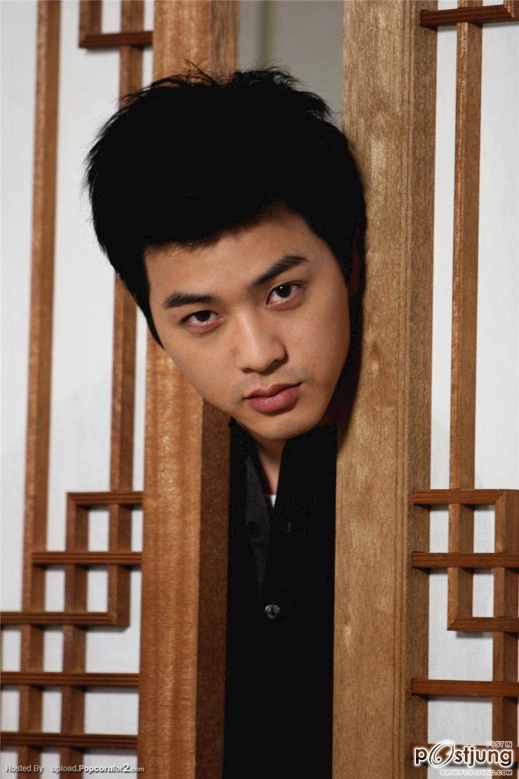 Kim Ji Hoon  น่ารักทะเล้นๆ
