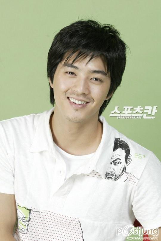 Kim Ji Hoon  น่ารักทะเล้นๆ