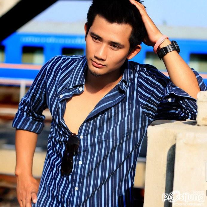 นายแบบหน้าใสหล่อเข้ม