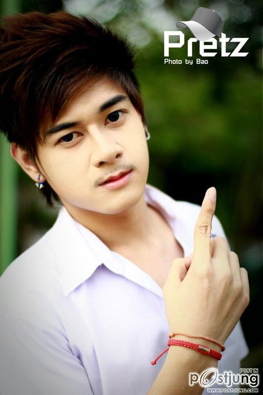 นายแบบหน้าใสหล่อเข้ม