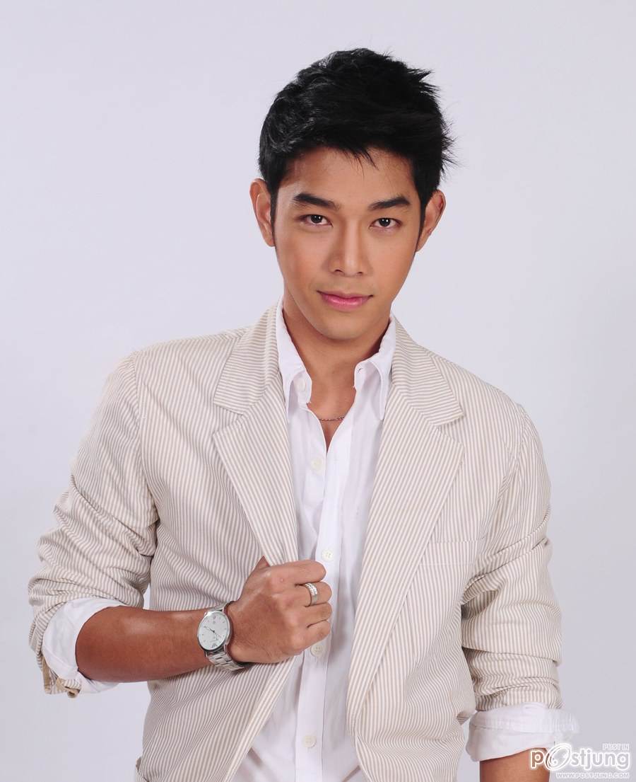 ดาราหล่อวิ๊งค์ๆๆ