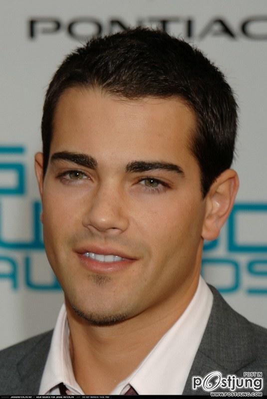 ซูม Jesse Metcalfe