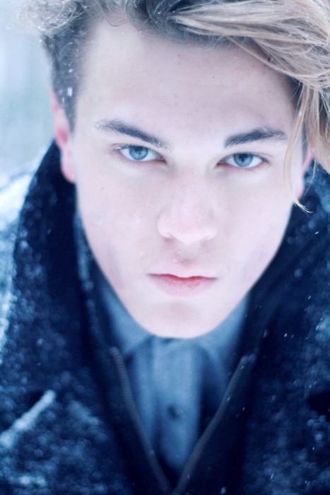 เด็กฝรั่ั่งถ่ายรูปเล่นน่ารักกันจริง