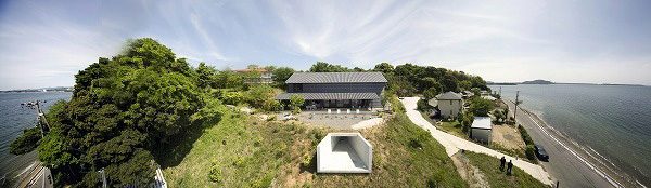 Barn Style Home Design by Japanese Architecture Firm