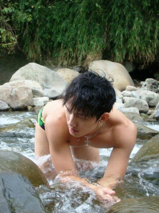 เอื๊อกๆ มีความสุข มาเล่นน้ำกันเหอะครับพวกเรา 5555 By Chay-ake