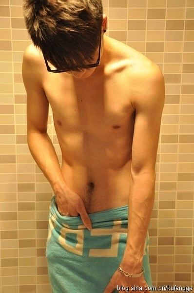 อาหารค่ำคร๊าบบ แบบเน้นหุ่น ไม่เน้นหัว 555 นอนแระครับจุ๊บๆ พรุ่งนี้เจอกัน By Chay-ake