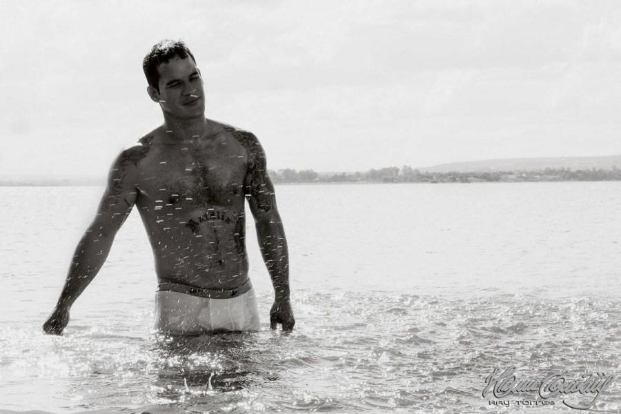 Hay Torres @ Revista Junior