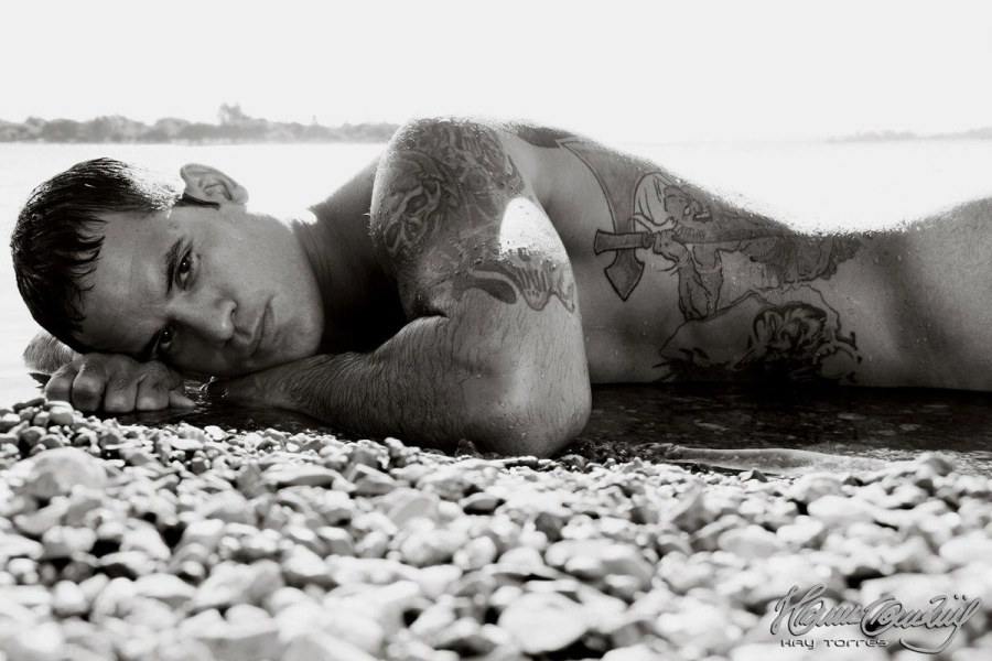 Hay Torres @ Revista Junior