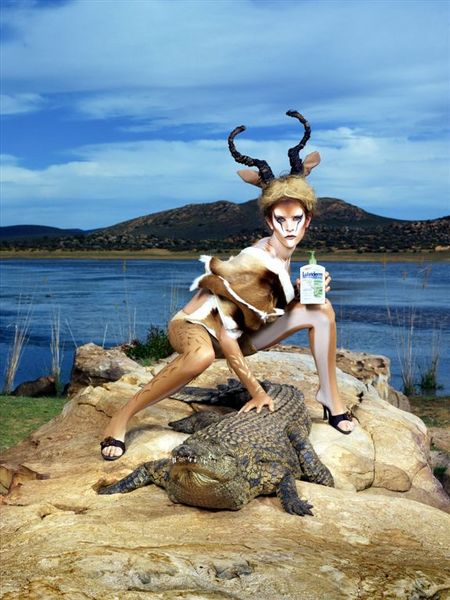 ไฮแฟชั่น บอดี้ เพ้นท์ เป็นสัตว์ป่าต่างๆของแอฟริกา ให้กับ โลชั่นทาผิว ลูบริเดิร์ม กับจระเข้