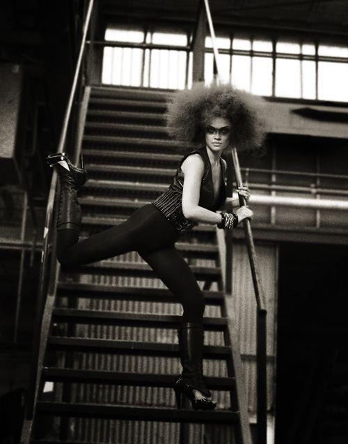 ไฮแฟชั่น ถ่ายภาพ ( 2 แบบ ) แบบเรียบง่าย และ แบบจัดจ้าน