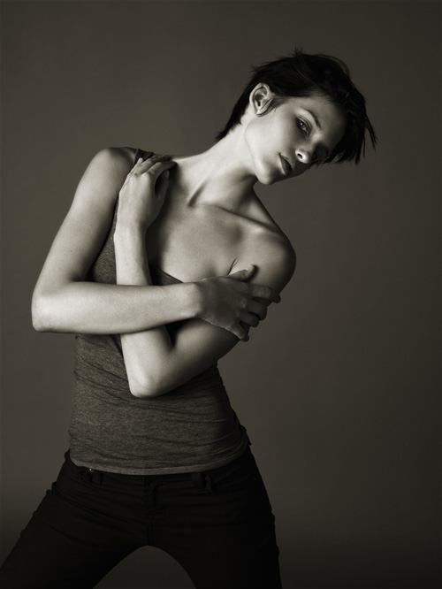 ไฮแฟชั่น ถ่ายภาพ ( 2 แบบ ) แบบเรียบง่าย และ แบบจัดจ้าน