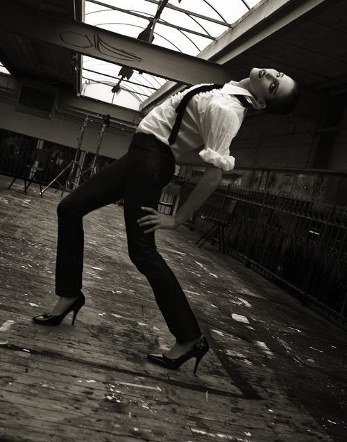 ไฮแฟชั่น ถ่ายภาพ ( 2 แบบ ) แบบเรียบง่าย และ แบบจัดจ้าน