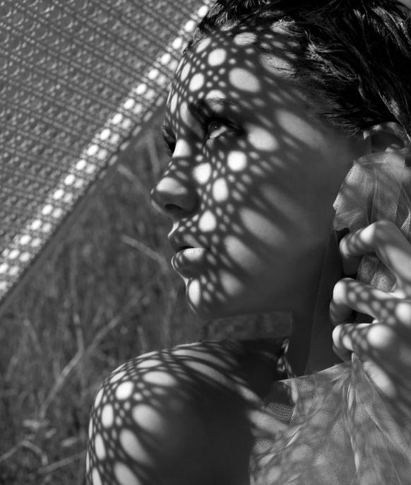 ไฮแฟชั่น โคลสอัพบิวตี้ ช็อท เล่นฉากแสงและเงา