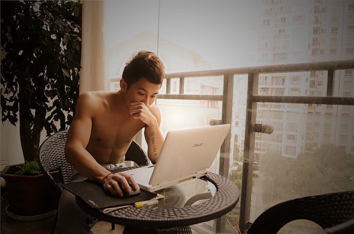 ซี๊ดดด อิสซ่า ตี๋ยามเที่ยง By Chay-ake