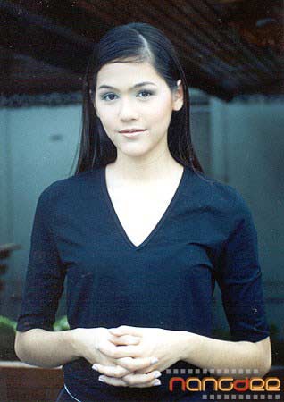 **  อั้ม ชมพู่ กับแฟชั่นสมัยละอ่อน**