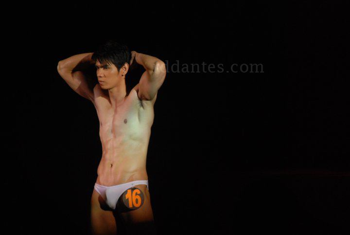 อาหารช่วงบ่าย กับหนุ่มๆ ถอดเสื้อ คริๆ By Chay-ake