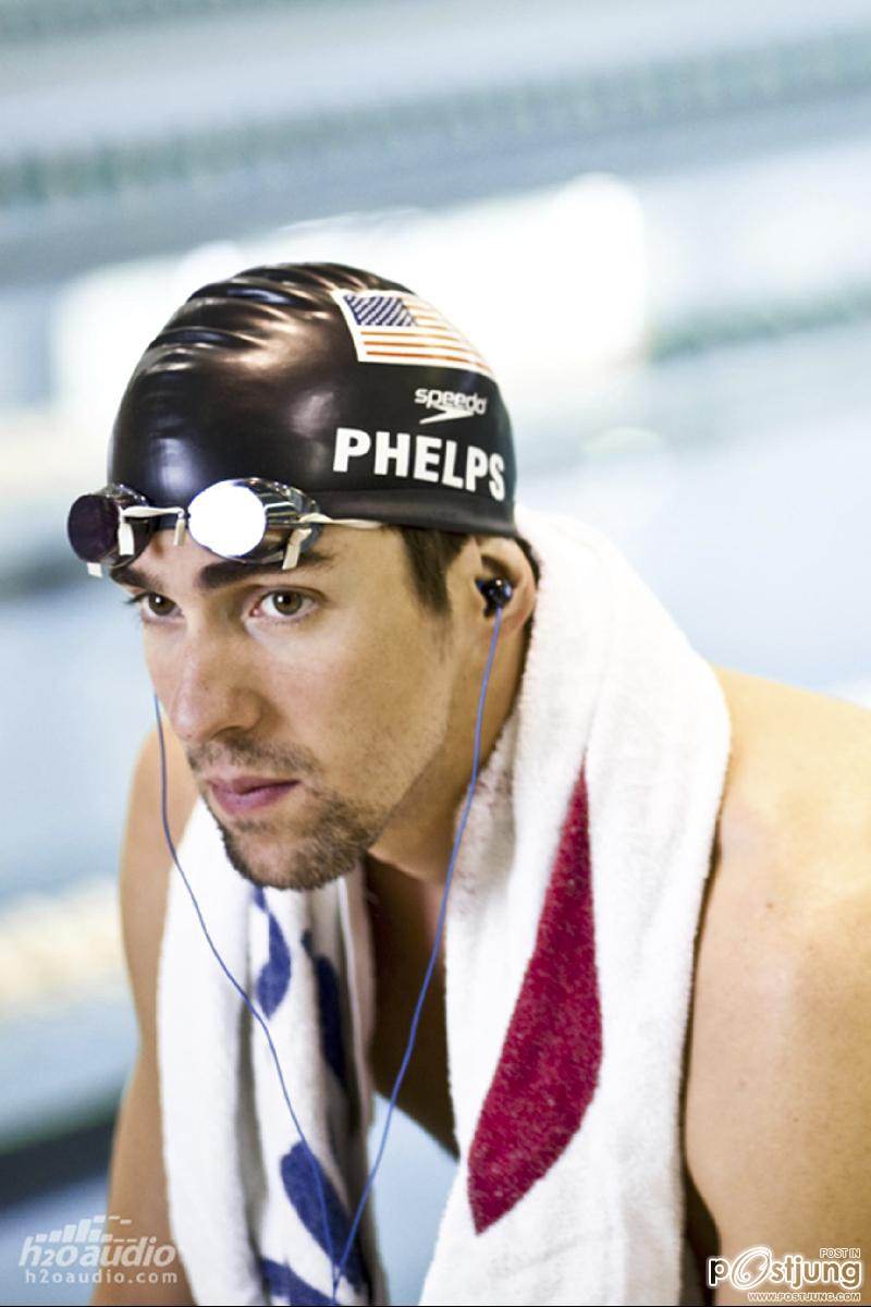 Michael-phelps นักว่ายน้ำซี๊สสสน้ำกระจาย2
