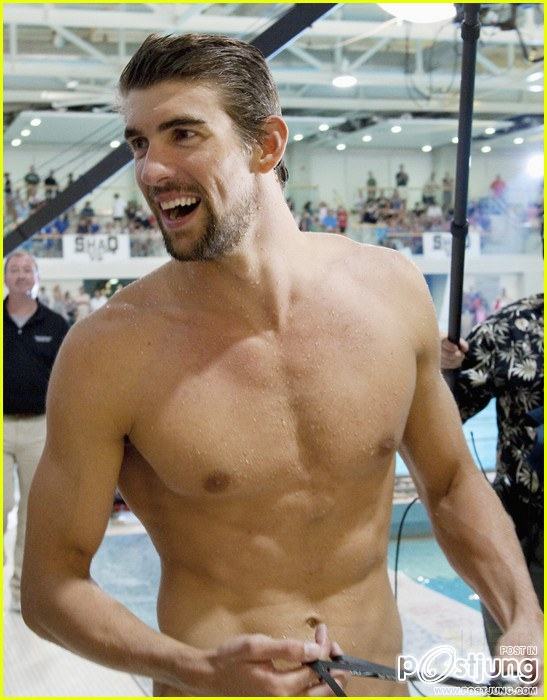 Michael-phelps นักว่ายน้ำซี๊สสสน้ำกระจาย2
