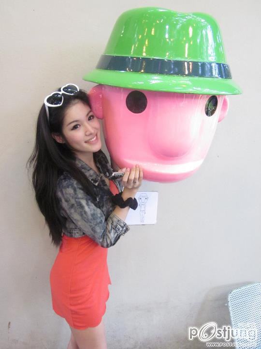 ภาพสวยสวยของ Sammy Miss Tiffany Universe 2011