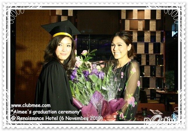 ไม่มีอะไรค่ะ เอารูปคนสวยกับเพือนๆมาให้ดู