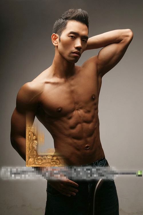 ซี๊ดดดดดด หนุ่มๆ ยามเที่ยง By Chay-ake