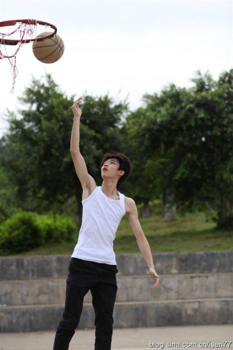 ซี๊ดดดดดด หนุ่มๆ ยามเที่ยง By Chay-ake