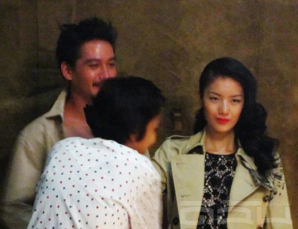 ลินซี-กมลพรรณ & อนันดา เบี้องหลังถ่ายแบบนิตยสาร ดิฉัน no.832 October 2011