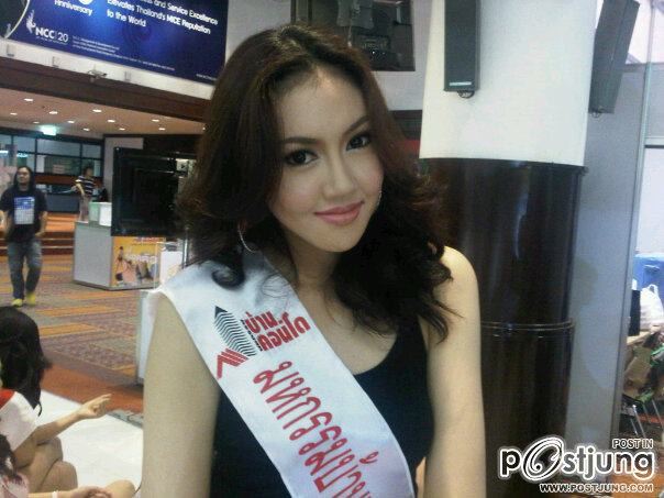 2 สาว ชวนไปไขกุญแจ >> ขอสักดอก