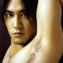 ใต้วงแขนแสนสะท้านนนนนฟินจัง